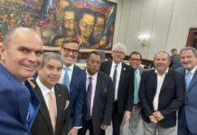 Presidente Nicolás Maduro recibe en Miraflores a recién electos lideres empresariales