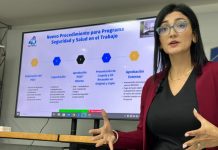 Dary Contreras: “Hoy día creo que no se trata de una competencia ya que tanto hombres como también mujeres hemos ido conquistando espacios basados en nuestros talentos y habilidades laboralmente”.